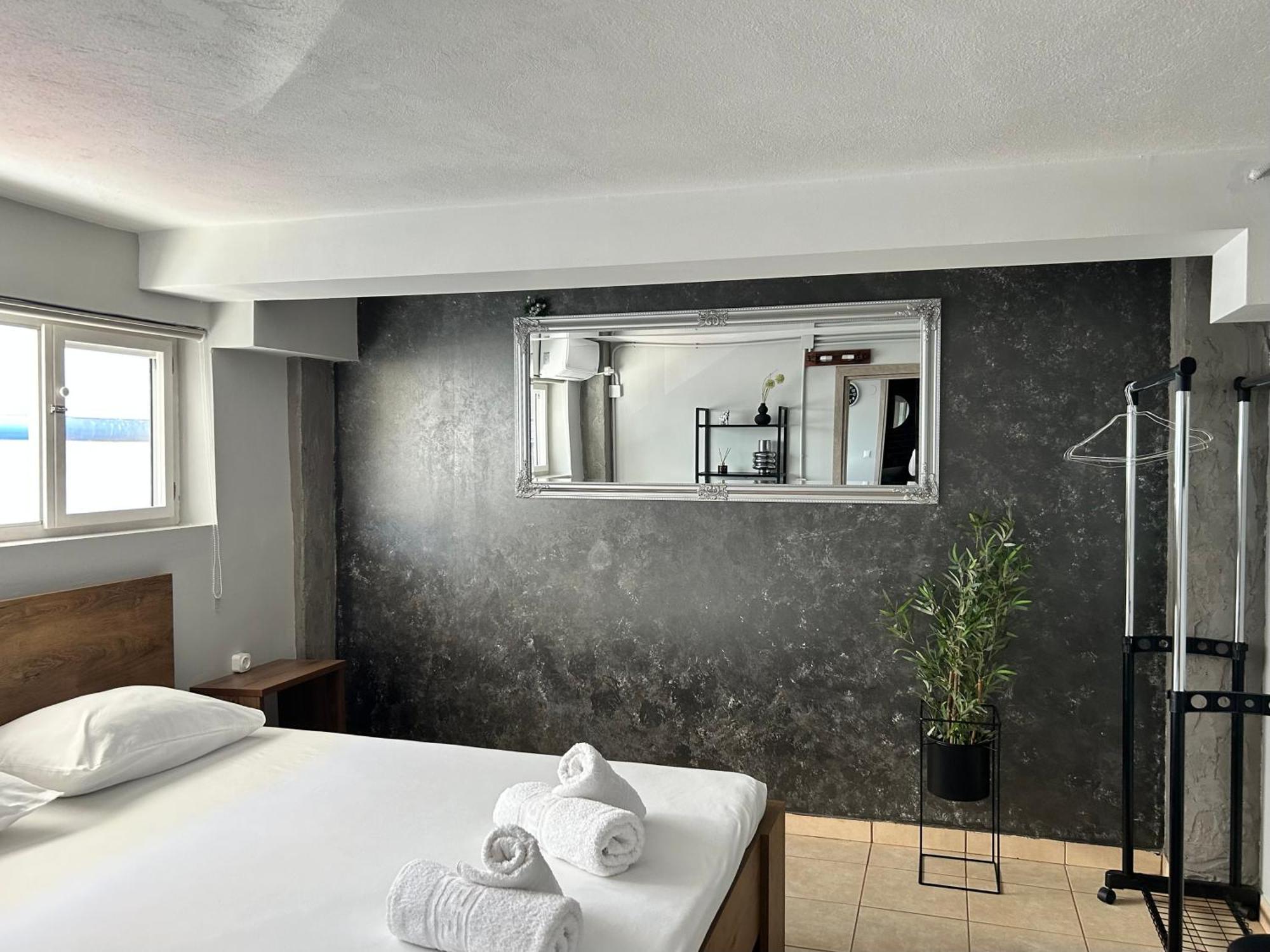 Theloft Apartment Kavála Luaran gambar