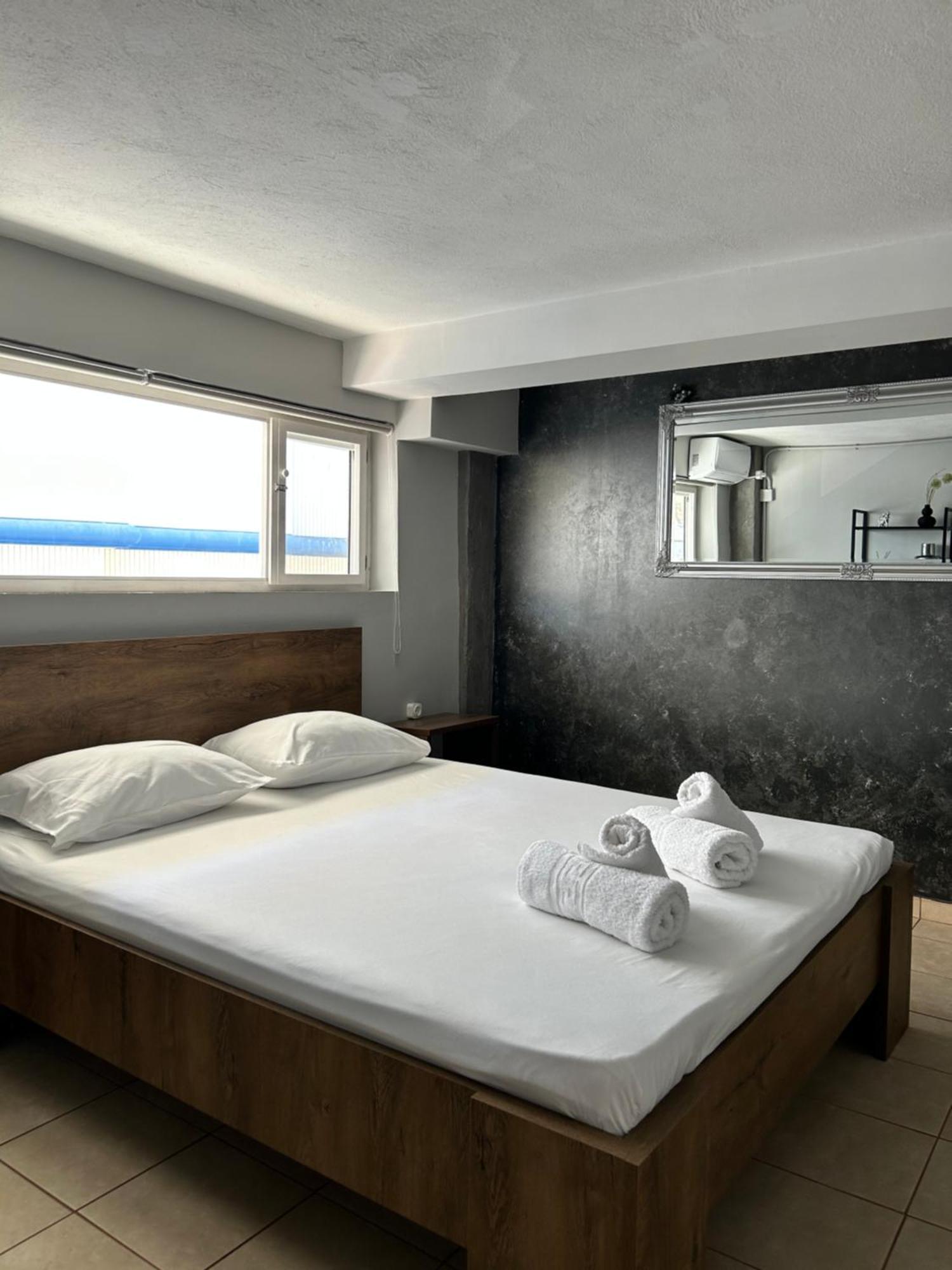 Theloft Apartment Kavála Luaran gambar